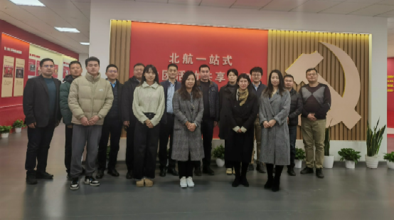 365英国上市公司