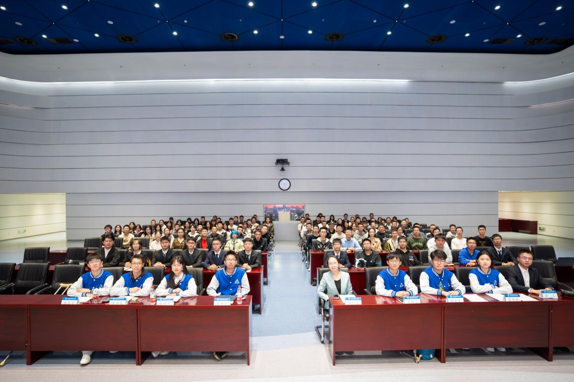 365英国上市公司