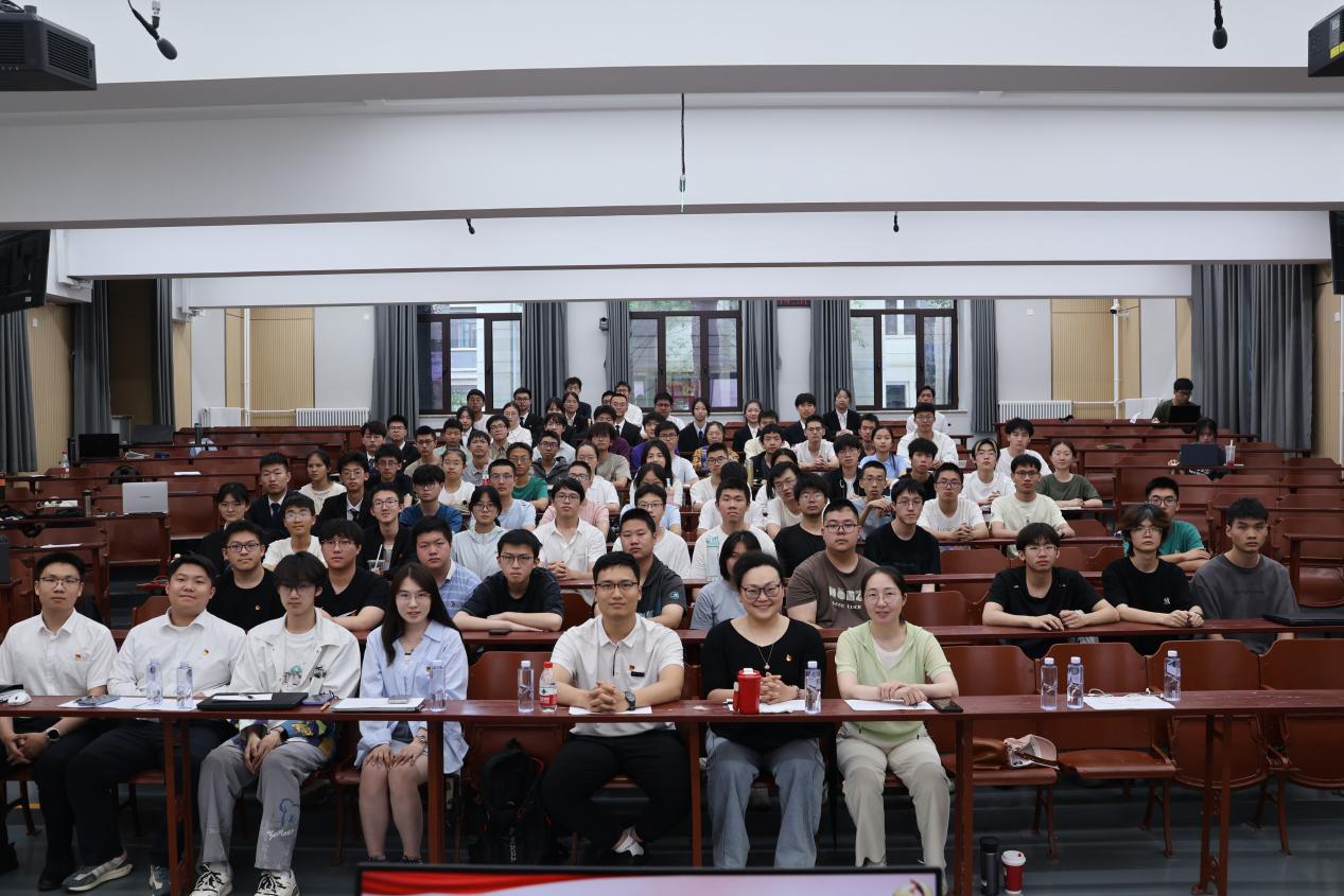 365英国上市公司