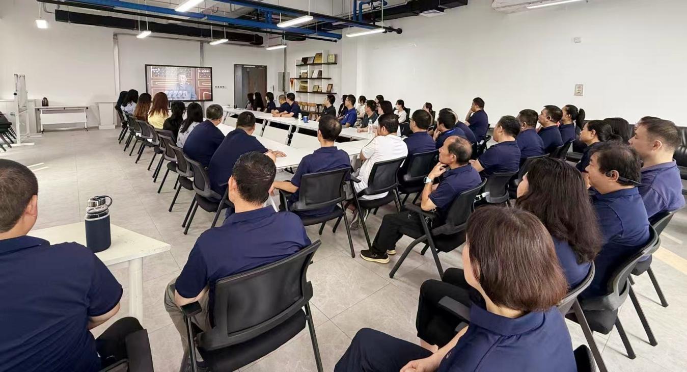 365英国上市公司