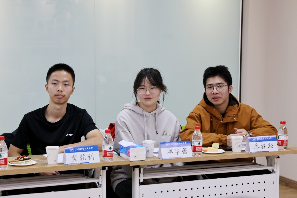 365英国上市公司