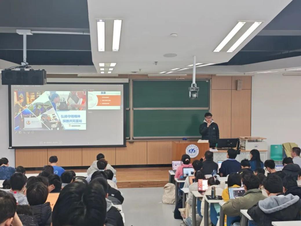 365英国上市公司