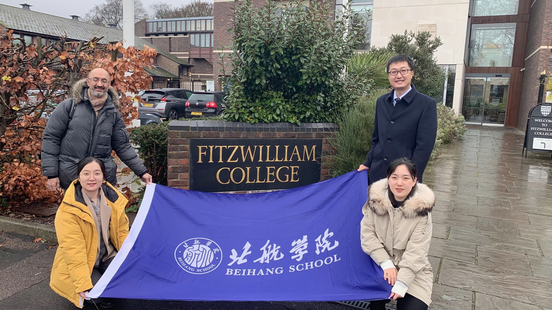 365英国上市公司