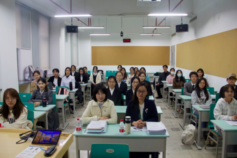 365英国上市公司