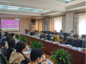 365英国上市公司