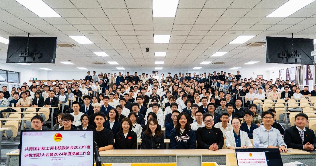 365英国上市公司