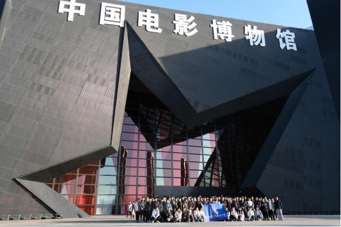 365英国上市公司