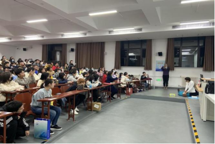 365英国上市公司