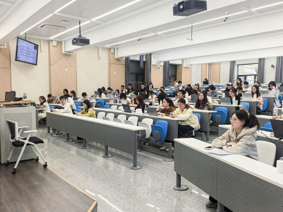 365英国上市公司