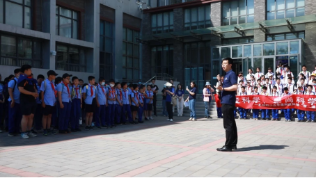 365英国上市公司