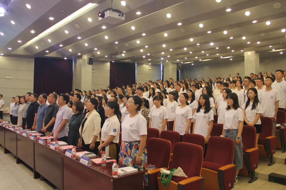 365英国上市公司