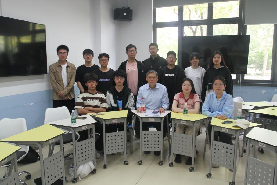 365英国上市公司