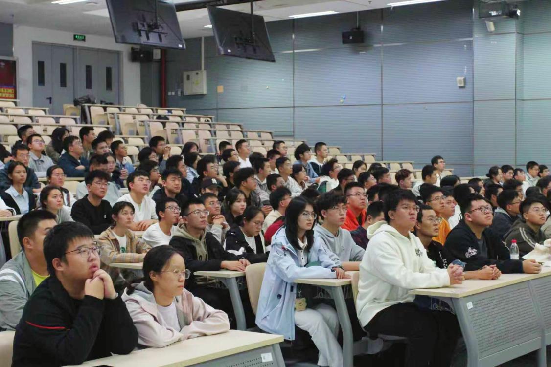 365英国上市公司