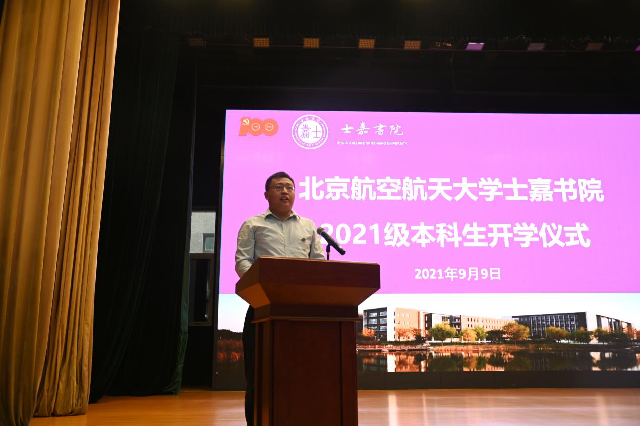 365英国上市公司