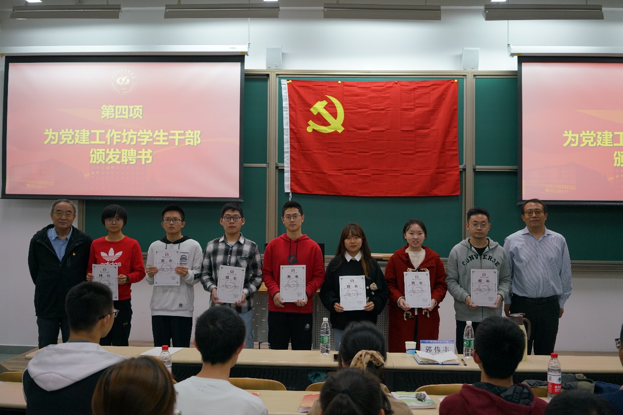 365英国上市公司