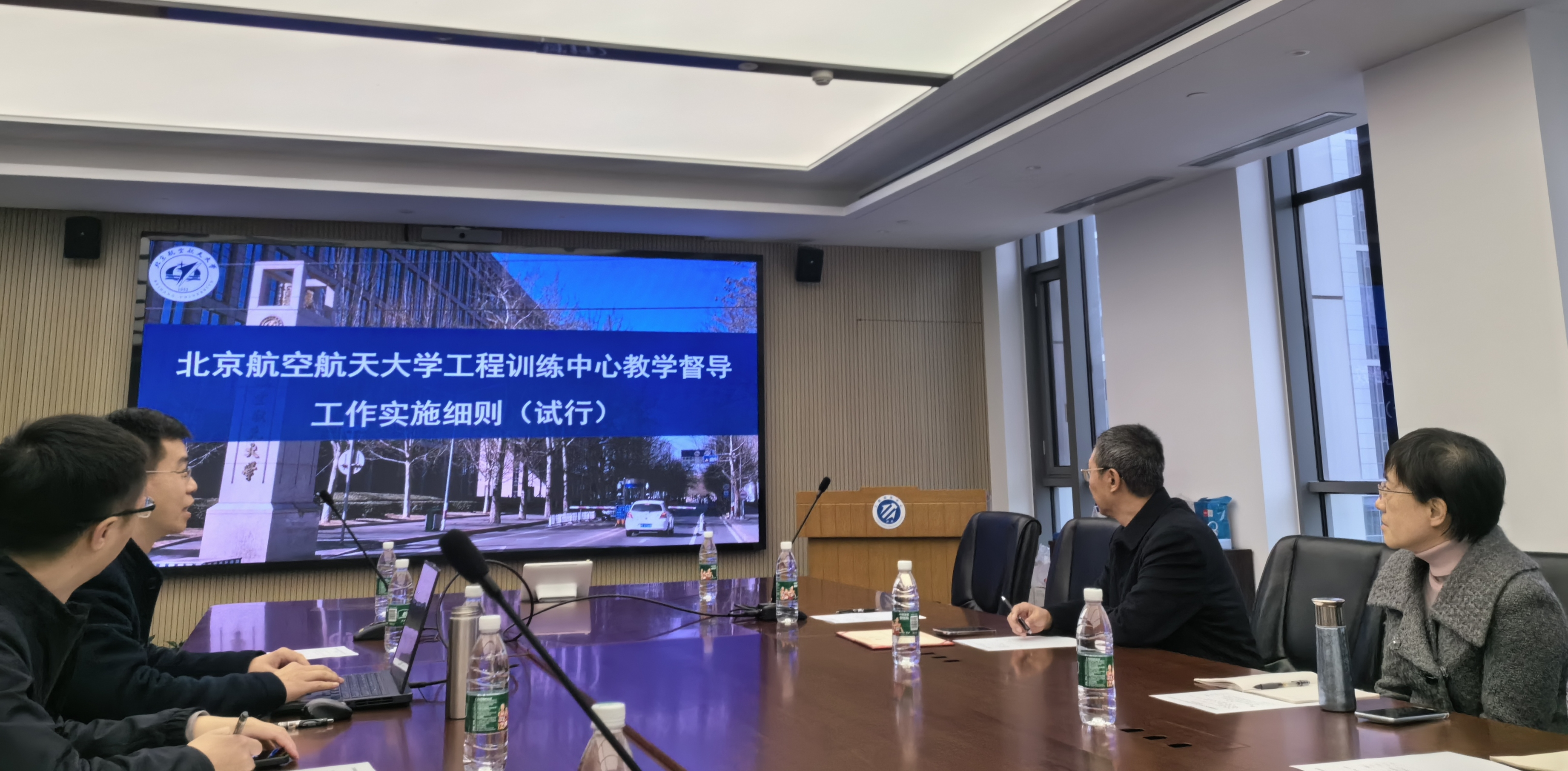 365英国上市公司