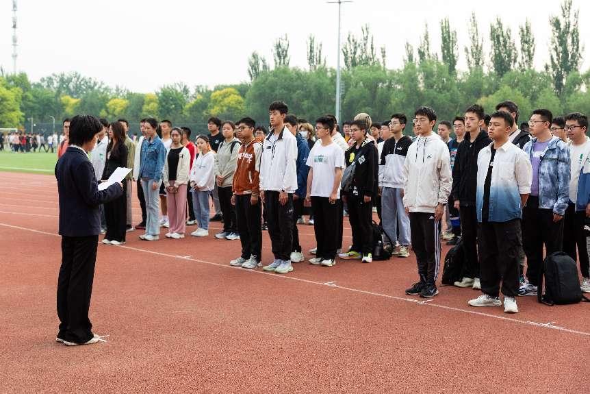 365英国上市公司