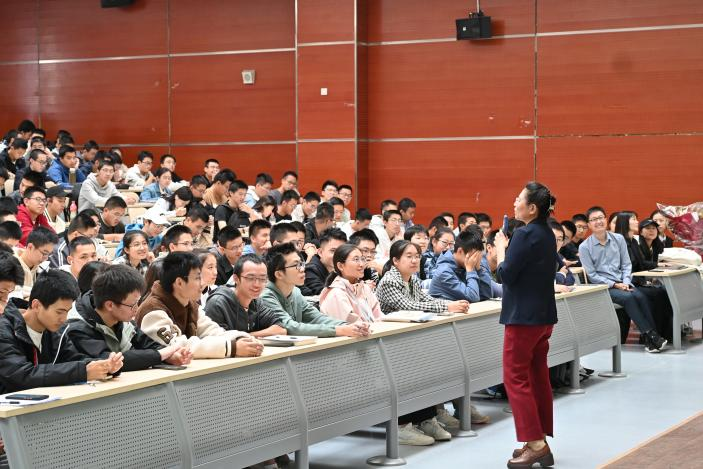 365英国上市公司