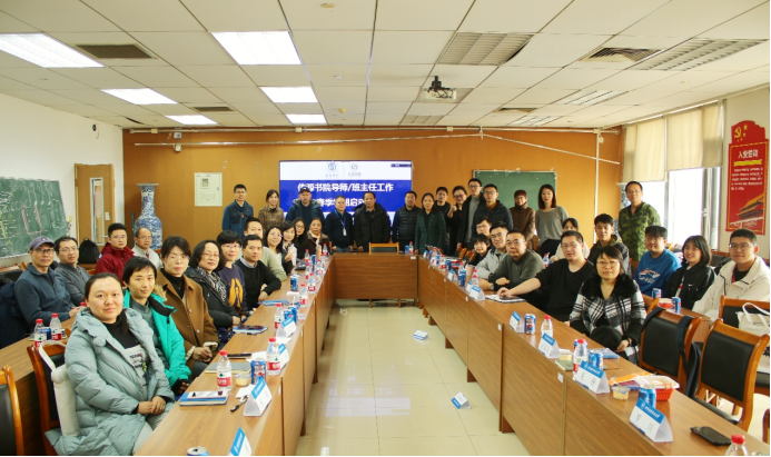 365英国上市公司