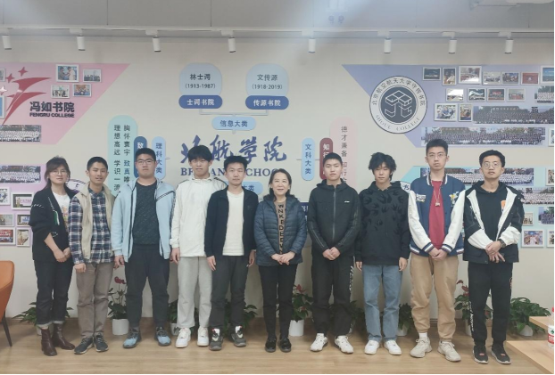 365英国上市公司