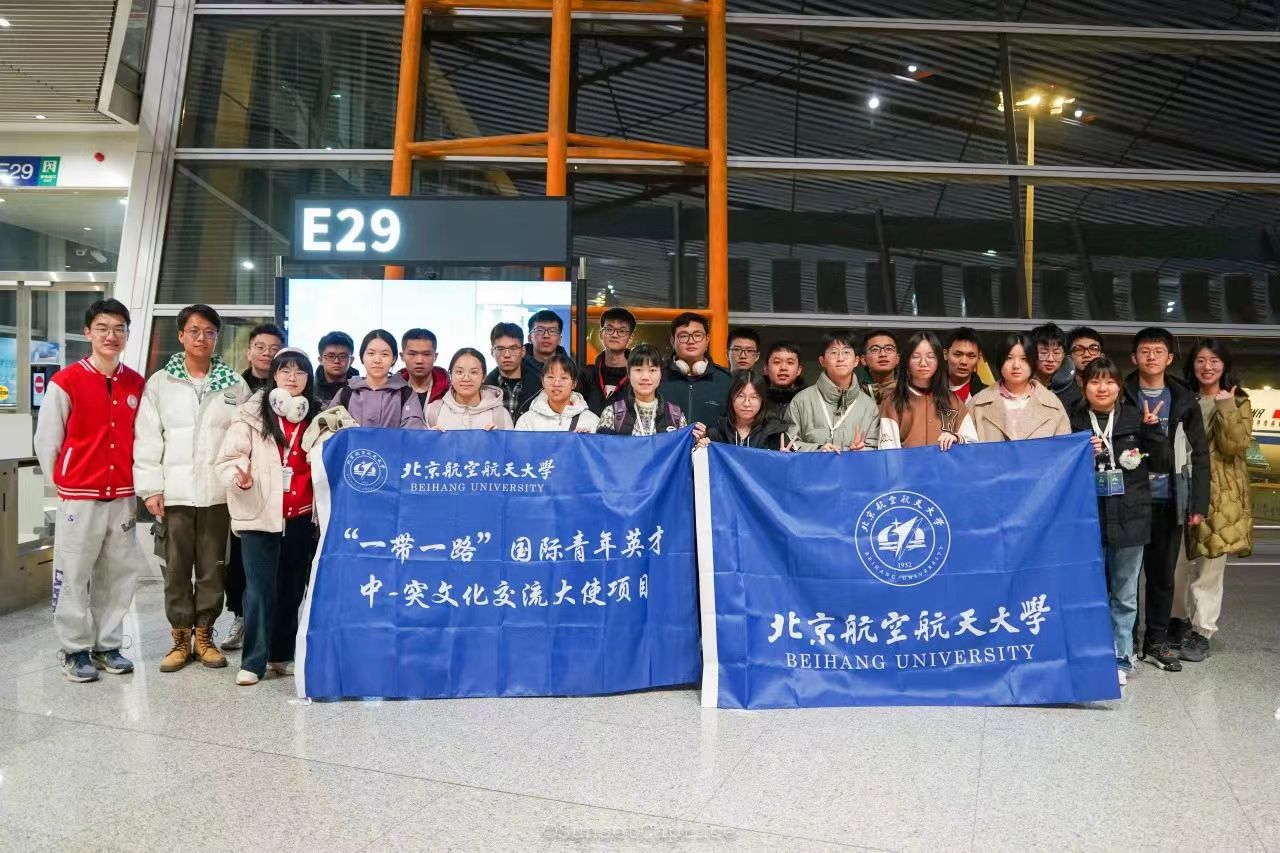 365英国上市公司