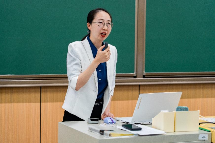 365英国上市公司