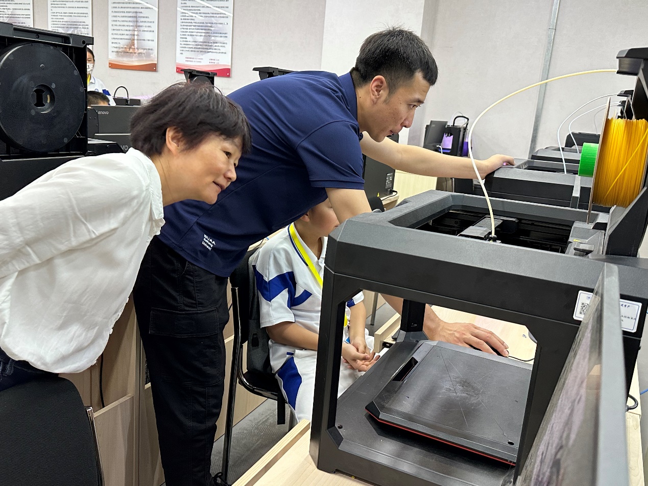 365英国上市公司