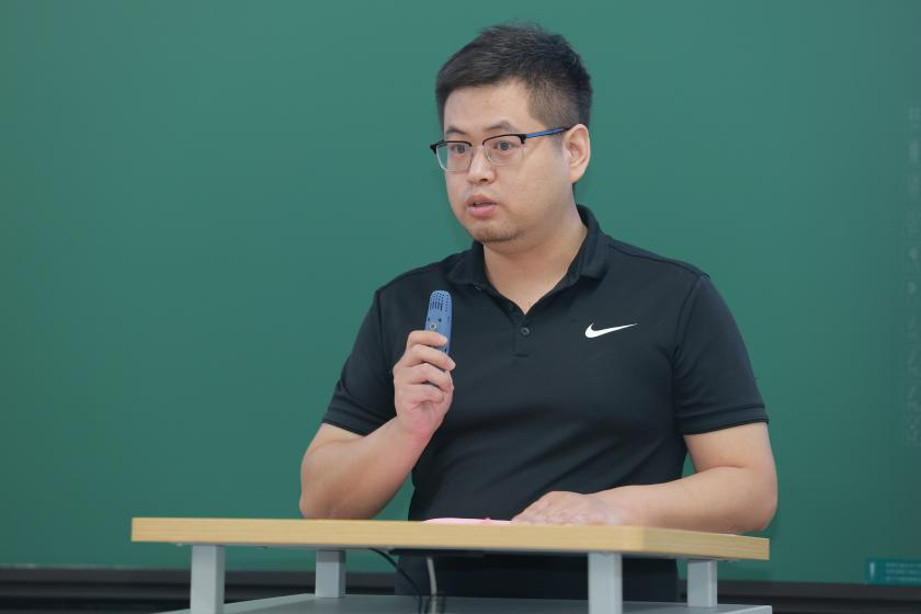 365英国上市公司