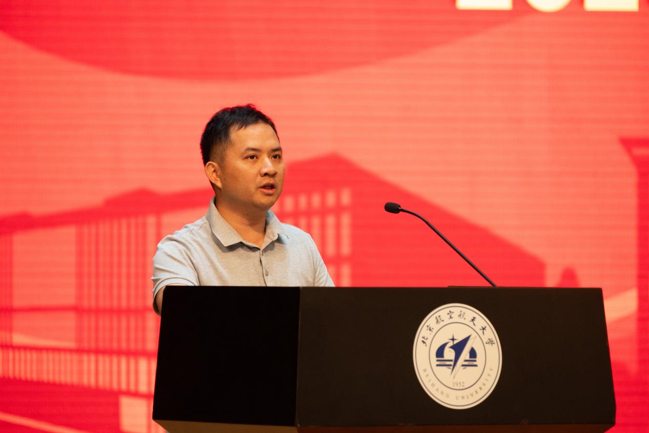 365英国上市公司