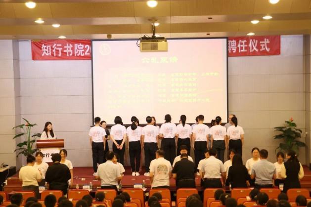 365英国上市公司