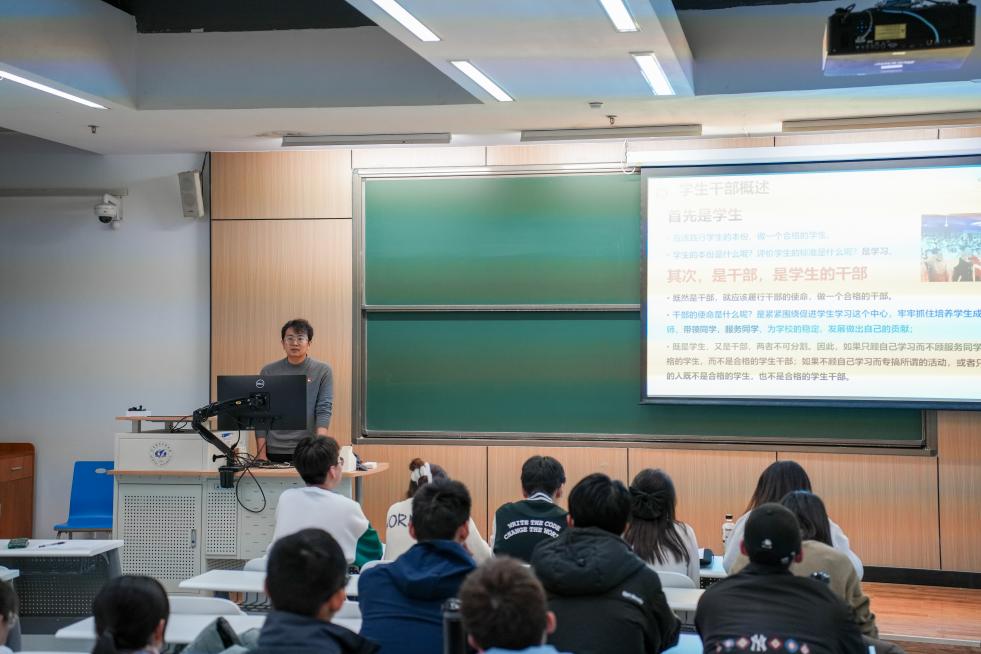 365英国上市公司