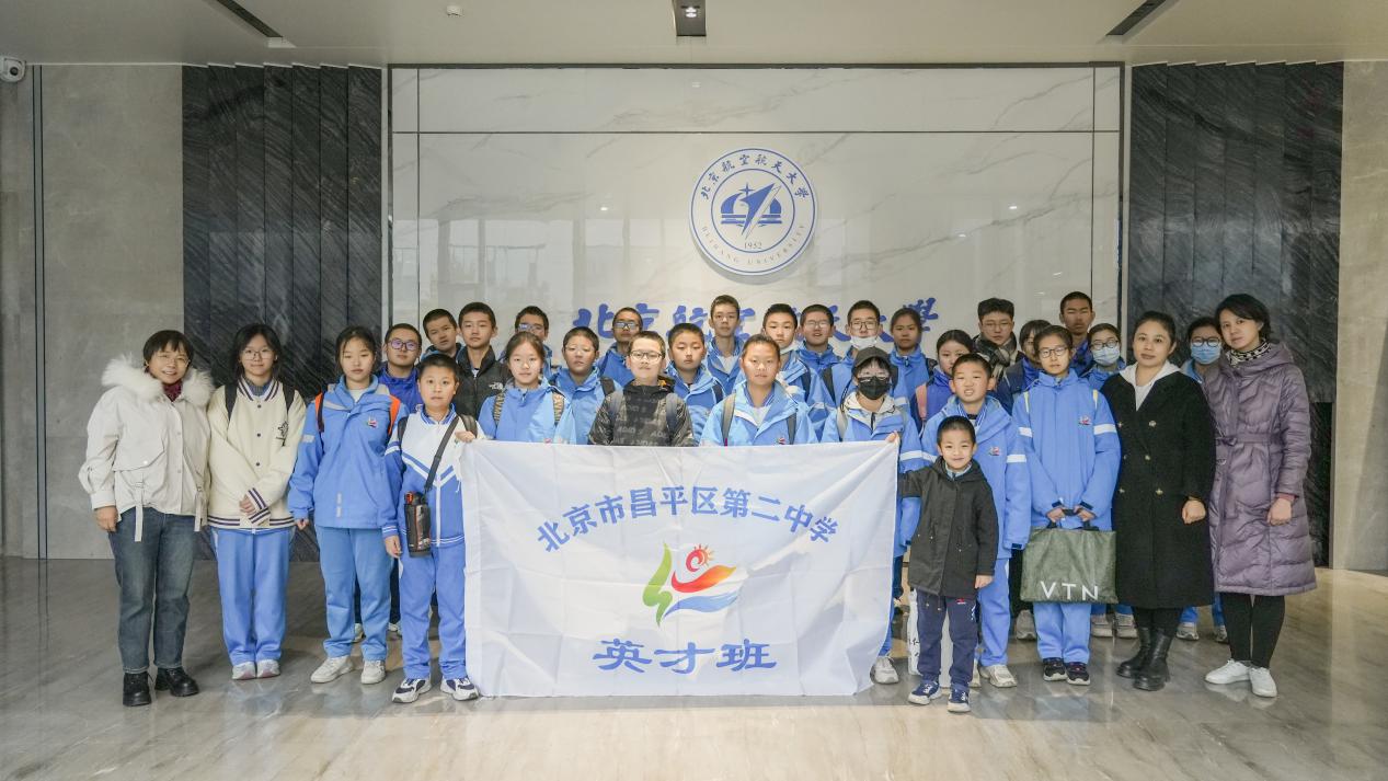 365英国上市公司