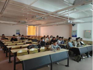 365英国上市公司