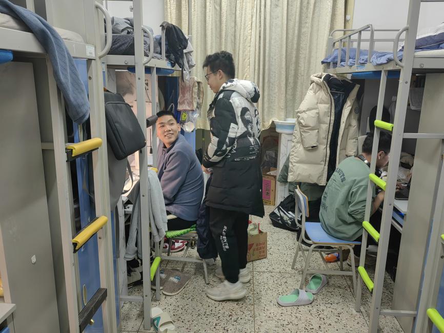 365英国上市公司