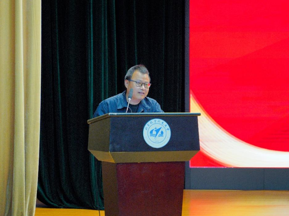 365英国上市公司