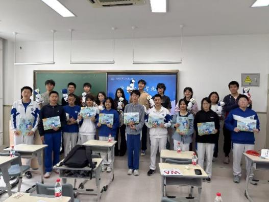 365英国上市公司