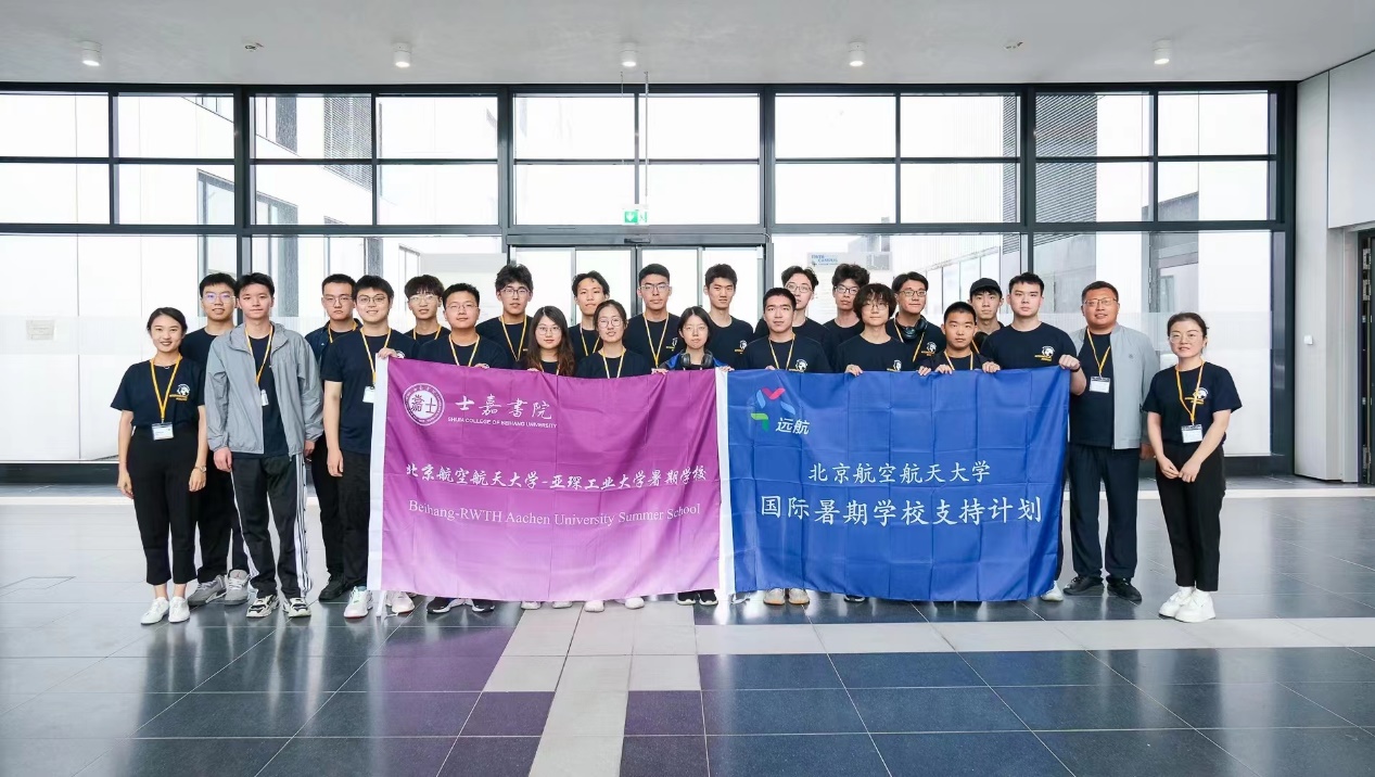 365英国上市公司