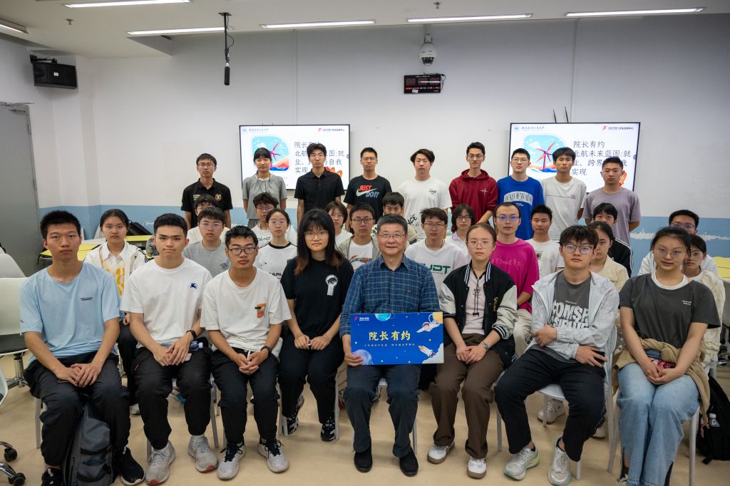 365英国上市公司