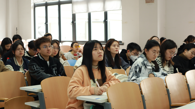 365英国上市公司