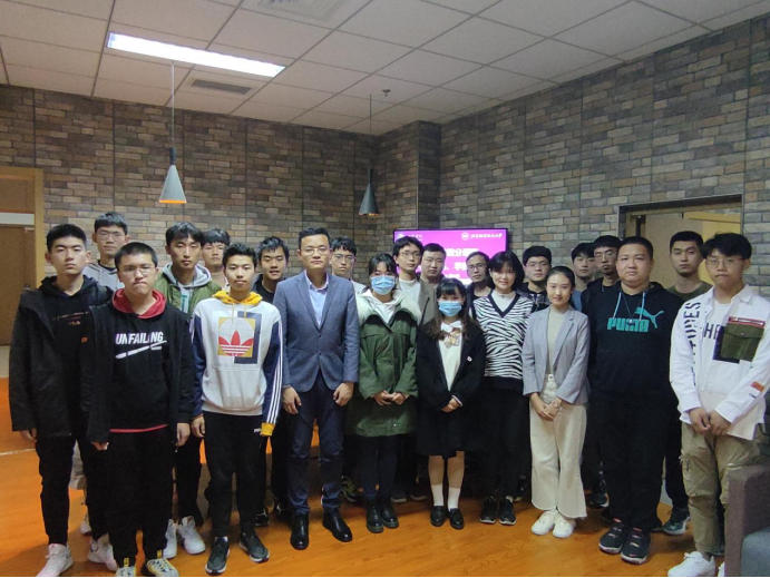 365英国上市公司