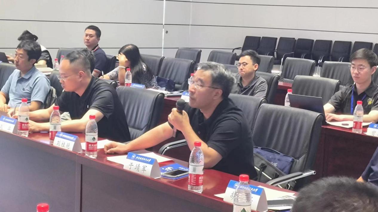 365英国上市公司