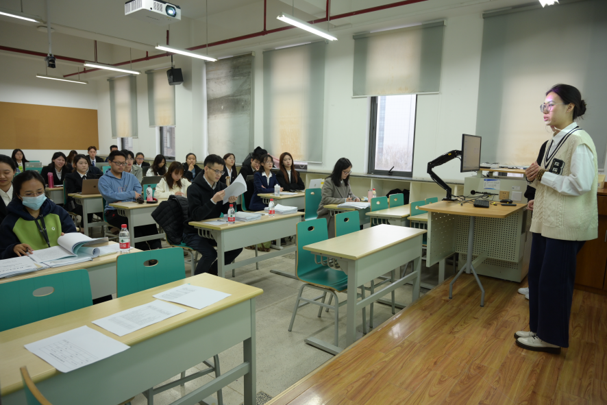 365英国上市公司