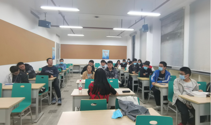 365英国上市公司