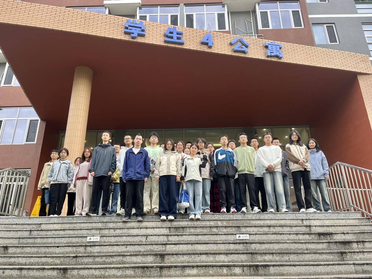 365英国上市公司