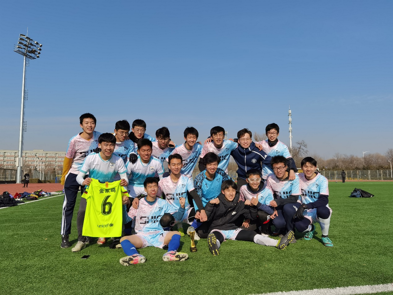 365英国上市公司