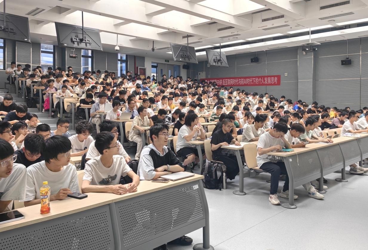 365英国上市公司