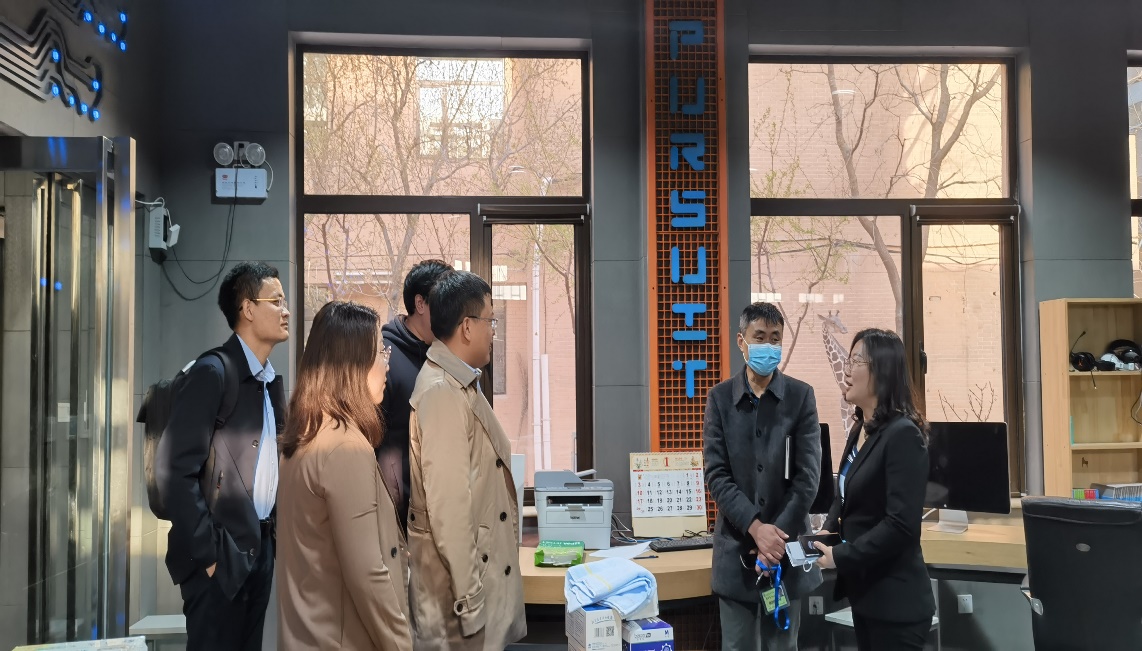 365英国上市公司