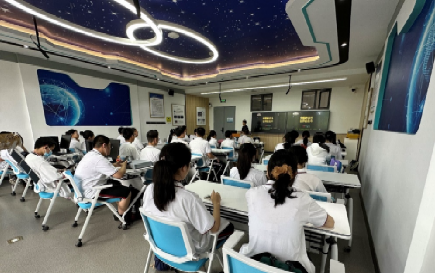 365英国上市公司