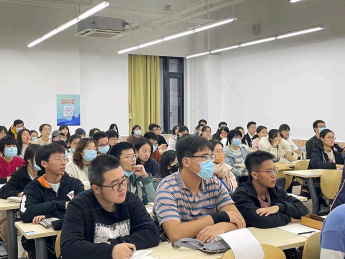 365英国上市公司