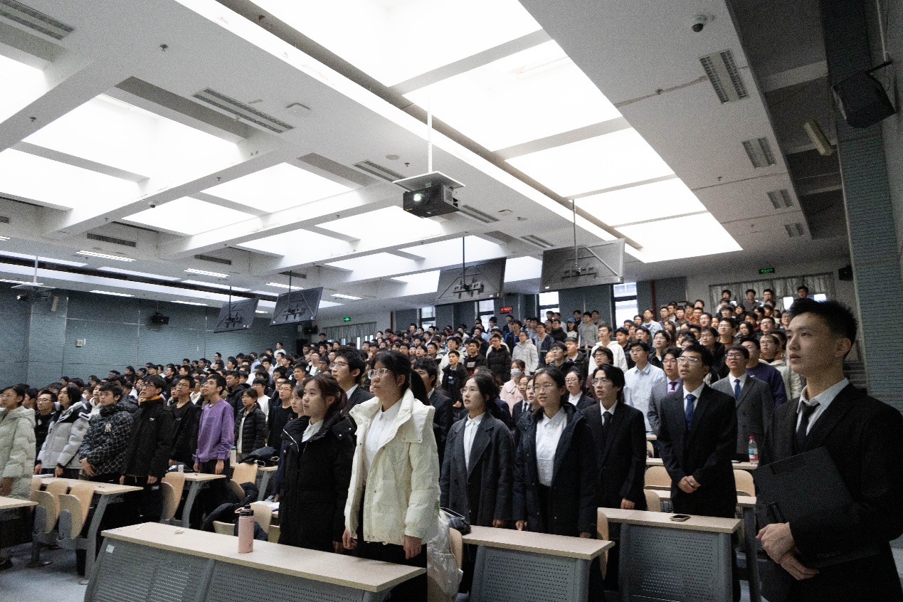 365英国上市公司